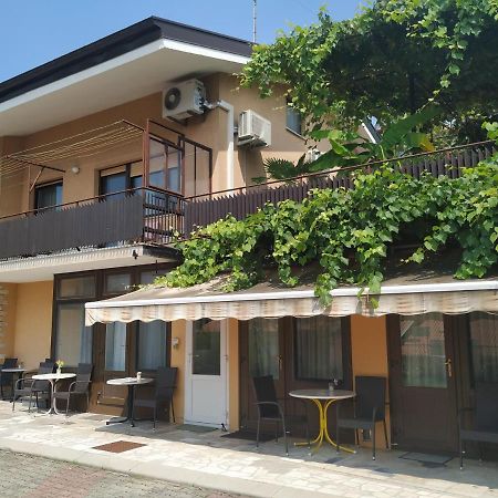 Accomodation Pertout Нова-Горица Экстерьер фото