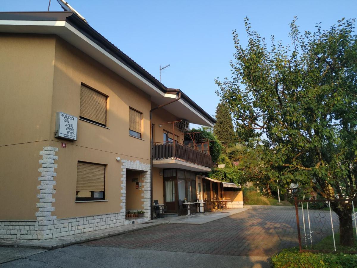 Accomodation Pertout Нова-Горица Экстерьер фото